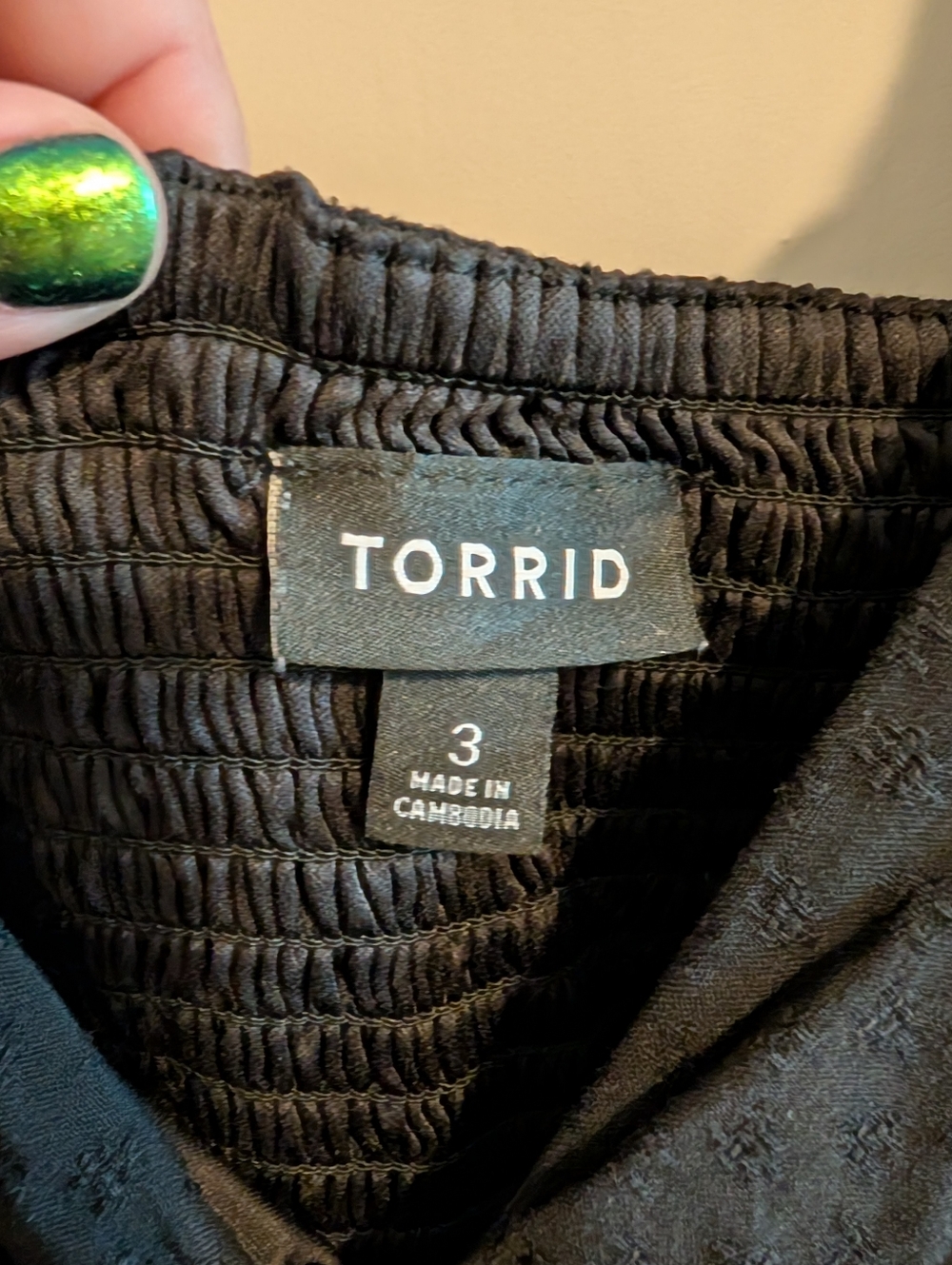 torrid Black Textured Puff Sleeve Peplum Sweetheart Blouse - Picture 2 of 13